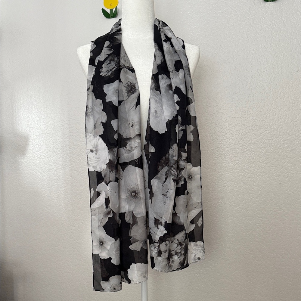 Calvin Klein Monochrome Floral Scarf
